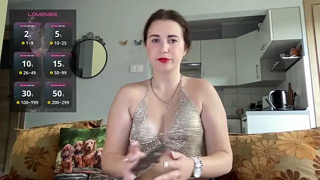 Teylor Love online show from September 2025 12:07:01 PM