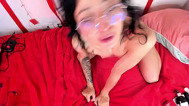 Cloe Leee online show from February 2025 10:50:02 AM