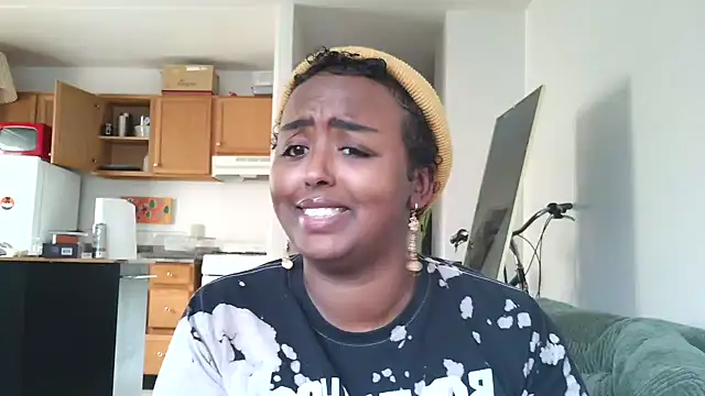 SiminFox online show from January 2026 07:19:01 PM