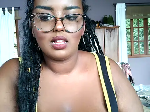 SiminFox online show from April 2026 12:06:01 PM