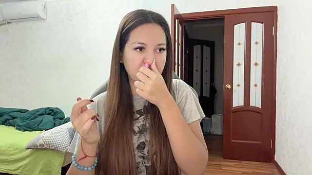 Nelly Fischer online show from December 2024 03:43:01 AM