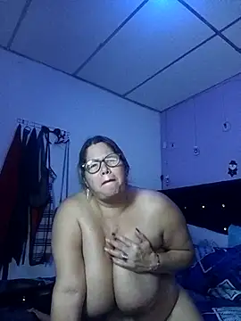 EllisW8 online show from November 2025 01:00:02 PM