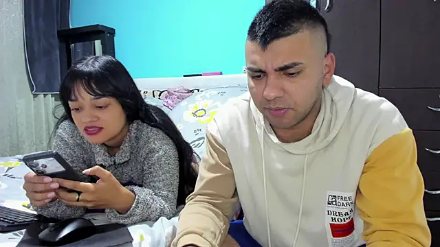 Snapshot of 2ScarletandRyan8 chatting on November 2025 10:03:01 AM 2ScarletandRyan8 online show from November 2025 10:03:01 AM