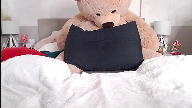 Smileyouarehere online show from February 2025 02:46:01 PM