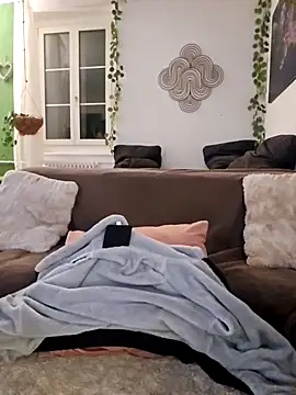 Snapshot of Mia_Railey chatting on January 2025 10:56:01 PM Mia Railey online show from January 2025 10:56:01 PM