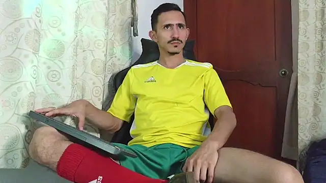 HomeAloneK online show from April 2026 03:34:02 PM