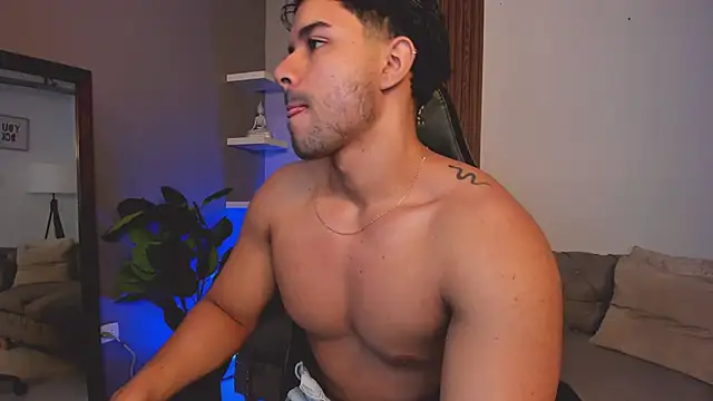 liam collins21 online show from March 2026 11:48:01 AM