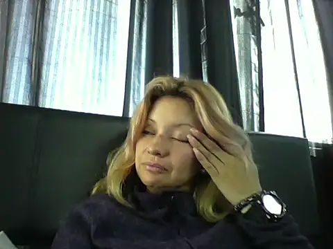 Snapshot of Paulita_x3 chatting on February 2025 01:27:02 PM Paulita x3 online show from February 2025 01:27:02 PM