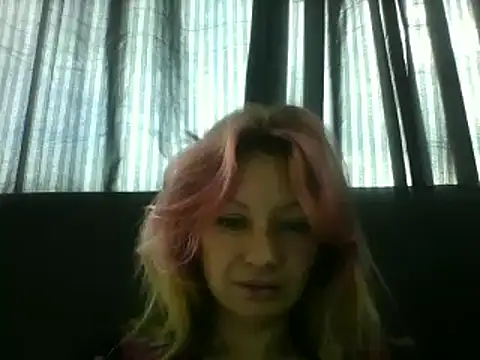 Snapshot of Paulita_x3 chatting on February 2025 12:28:01 PM Paulita x3 online show from February 2025 12:28:01 PM