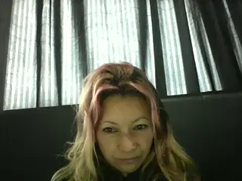 Snapshot of Paulita_x3 chatting on February 2025 11:35:02 AM Paulita x3 online show from February 2025 11:35:02 AM