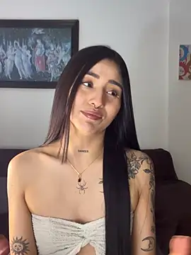 Snapshot of ananya_sex1 chatting on April 2026 05:52:01 AM ananya sex1 online show from April 2026 05:52:01 AM