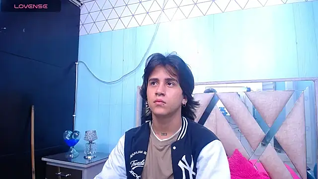 alex 477 online show from March 2025 11:27:01 AM