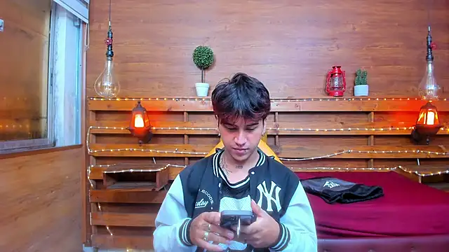 alex 477 online show from September 2025 11:36:02 AM