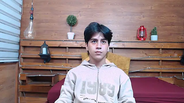 alex 477 online show from October 2025 11:43:01 AM