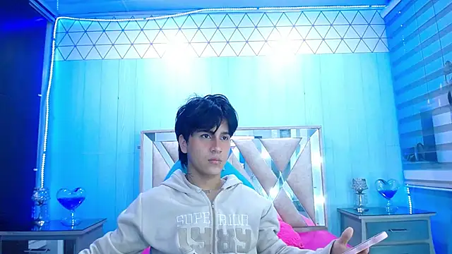 alex 477 online show from October 2025 11:39:02 AM