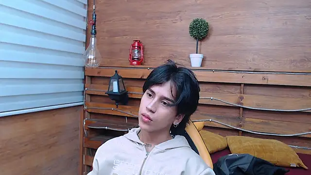 alex 477 online show from February 2026 11:37:01 AM