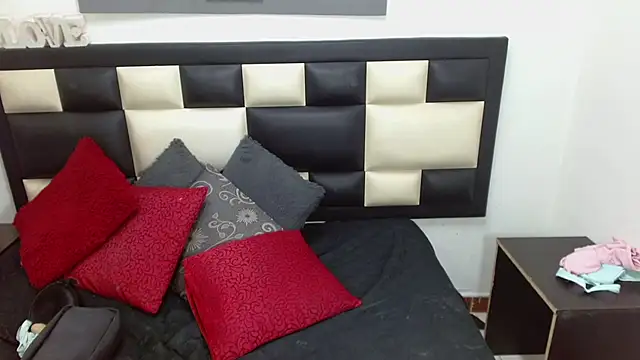 kiwii nasty online show from November 2025 06:01:01 AM