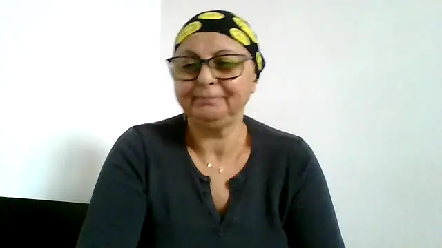 Snapshot of roseblak42 chatting on November 2025 12:45:02 PM roseblak42 online show from November 2025 12:45:02 PM