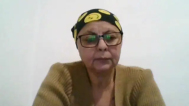 Snapshot of roseblak42 chatting on November 2025 04:24:01 PM roseblak42 online show from November 2025 04:24:01 PM