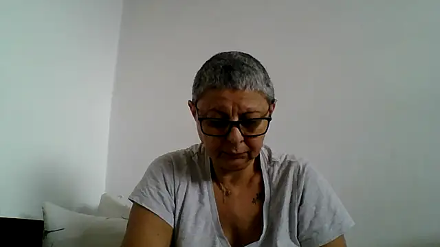 Snapshot of roseblak42 chatting on December 2025 10:02:01 AM roseblak42 online show from December 2025 10:02:01 AM