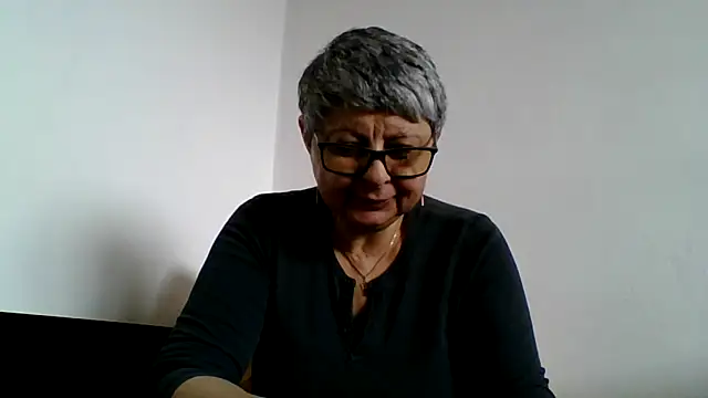 roseblak42 online show from March 2026 10:29:02 AM