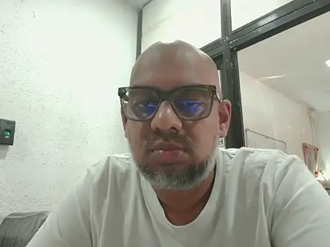 Snapshot of horsepower8283 chatting on May 2026 10:10:01 AM horsepower8283 online show from May 2026 10:10:01 AM