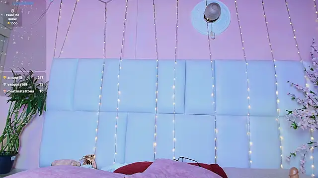 kiana cream online show from March 2025 03:38:02 PM