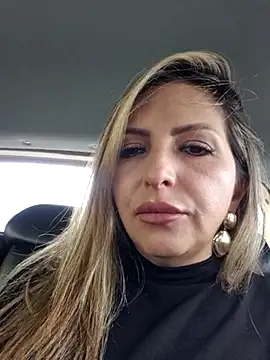  Abril-Office1 online show from March 2025 02:45:01 PM