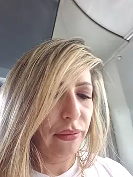  Abril-Office1 online show from March 2025 03:47:02 PM