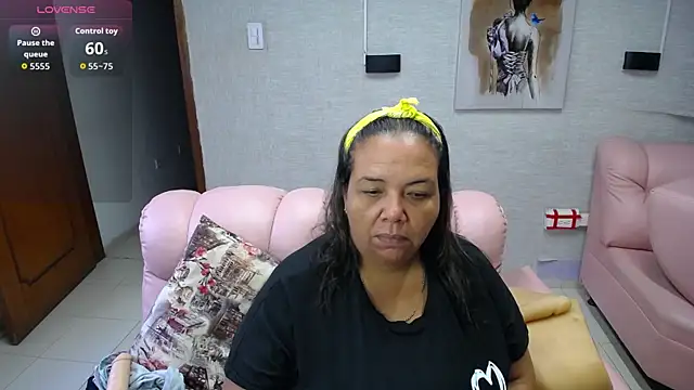 Snapshot of Penelope_Nipples_ chatting on October 2025 12:06:01 PM Penelope Nipples online show from October 2025 12:06:01 PM