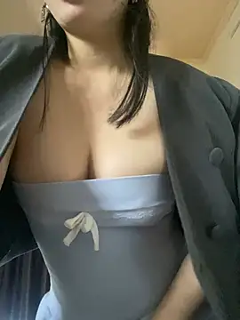 Snapshot of Ruby_bear chatting on December 2024 05:03:01 AM Ruby bear online show from December 2024 05:03:01 AM