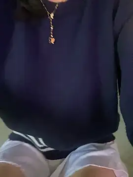 Snapshot of Ruby_bear chatting on January 2025 02:22:01 AM Ruby bear online show from January 2025 02:22:01 AM