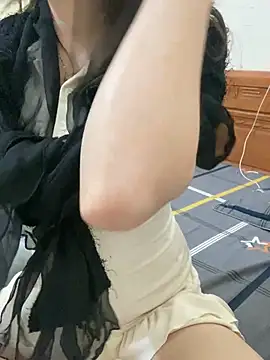 Snapshot of Ruby_bear chatting on March 2025 12:53:02 PM Ruby bear online show from March 2025 12:53:02 PM