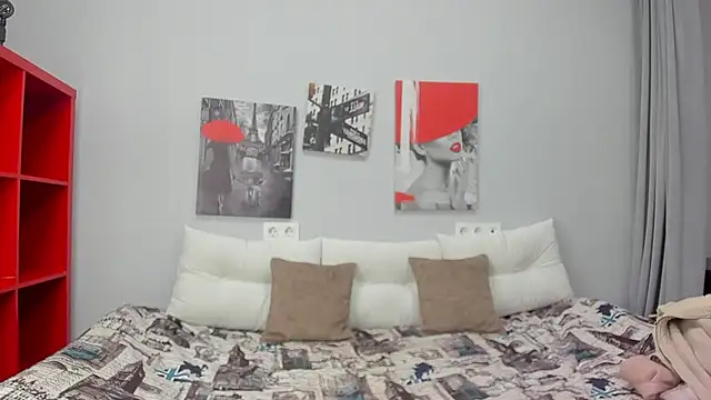 Snapshot of Tiny_JuJu chatting on November 2025 01:15:02 AM Tiny JuJu online show from November 2025 01:15:02 AM