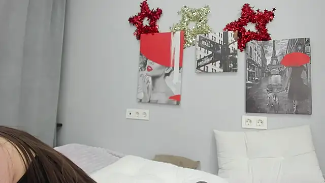 Snapshot of Tiny_JuJu chatting on December 2025 01:21:02 AM Tiny JuJu online show from December 2025 01:21:02 AM