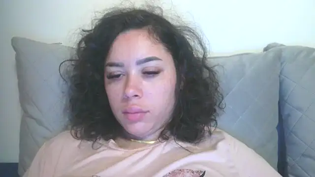 LovelyJulliette online show from December 2025 12:36:02 PM