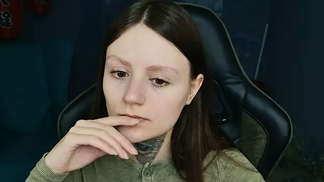 VeliraBraitberg online show from March 2025 11:14:02 AM