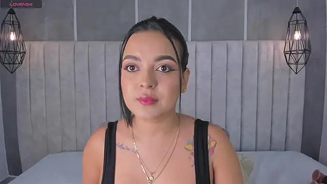 lea gray online show from February 2025 07:09:01 PM