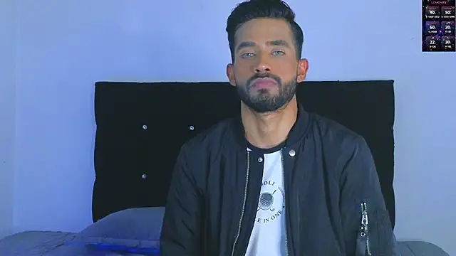 Snapshot of dereck_hotsoon chatting on January 2025 11:29:01 PM dereck hotsoon online show from January 2025 11:29:01 PM