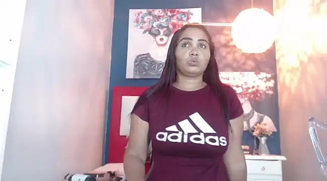 Snapshot of SofiaSexy_ chatting on January 2025 05:38:02 PM SofiaSexy online show from January 2025 05:38:02 PM