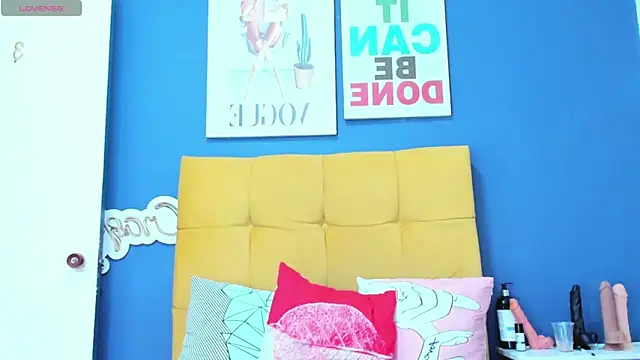 Snapshot of SofiaSexy_ chatting on February 2025 08:13:02 PM SofiaSexy online show from February 2025 08:13:02 PM