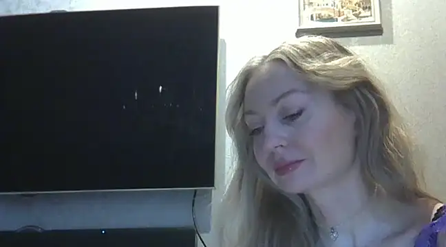 ZarinaSwift online show from December 2024 04:45:02 AM