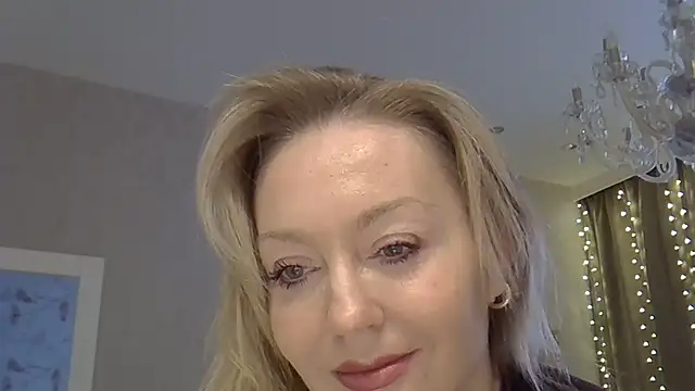 ZarinaSwift online show from December 2025 04:50:02 AM