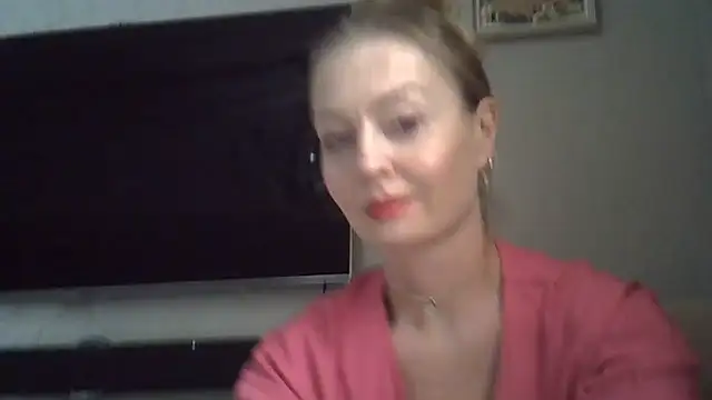 ZarinaSwift online show from July 2026 10:11:01 AM