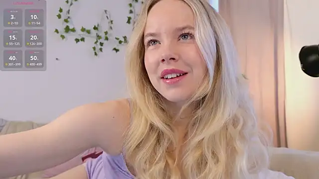 Snapshot of milly_shy chatting on April 2026 07:39:01 AM milly shy online show from April 2026 07:39:01 AM