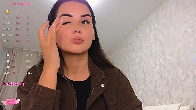 Snapshot of LaraSkinny chatting on September 2025 10:48:01 AM LaraSkinny online show from September 2025 10:48:01 AM