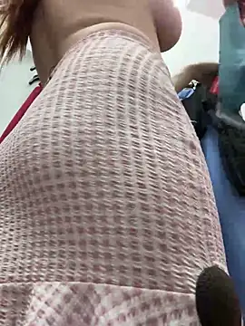 Snapshot of AmmyHot chatting on December 2024 07:17:01 AM AmmyHot online show from December 2024 07:17:01 AM