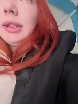 Snapshot of AmmyHot chatting on December 2024 04:18:01 AM AmmyHot online show from December 2024 04:18:01 AM