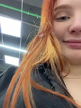 Snapshot of AmmyHot chatting on December 2024 07:18:02 AM AmmyHot online show from December 2024 07:18:02 AM