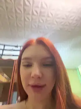 Snapshot of AmmyHot chatting on December 2024 04:09:01 AM AmmyHot online show from December 2024 04:09:01 AM